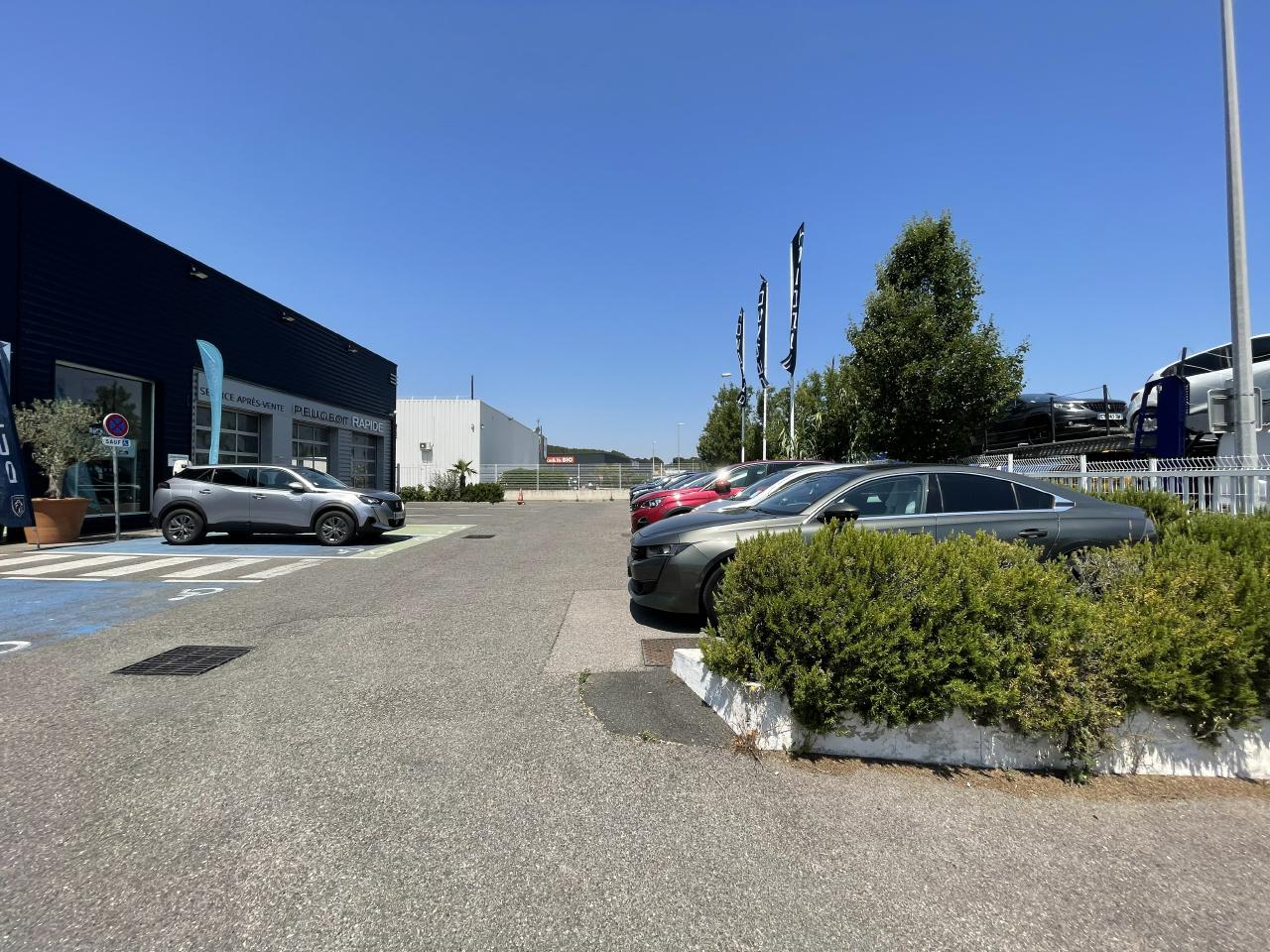 Commerce Saint-Mitre-les-Remparts 1024m² Location commerce Saint-Mitre-les-Remparts Bouches-du-Rhône OLCOM2312313 0